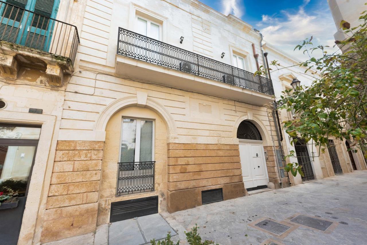 Lecce Santa Chiara Terrace Piano Rialzatoアパートメント エクステリア 写真